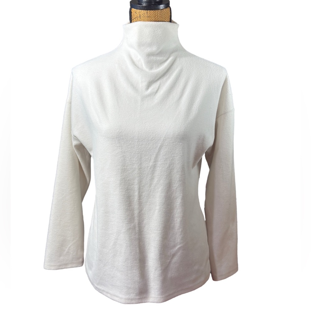 A New Day white mock turtleneck sweater Women’s size small |